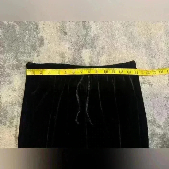 Women’s Black Laura Tyler Set - Picture 6 of 8